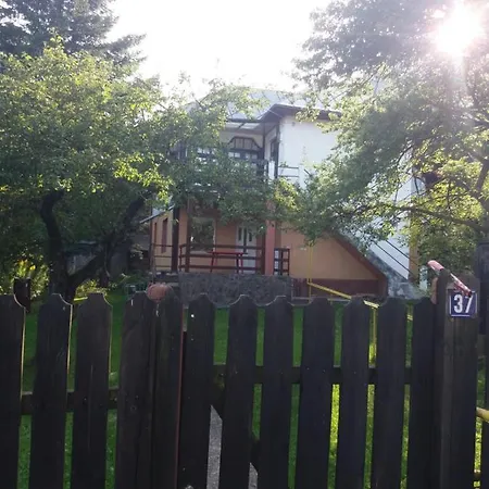 Apartament La Poteca Ursului Apartment *